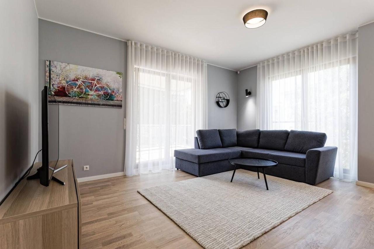 Apartamento Apartments, Quiet With Free Parking And Ac. Tallin