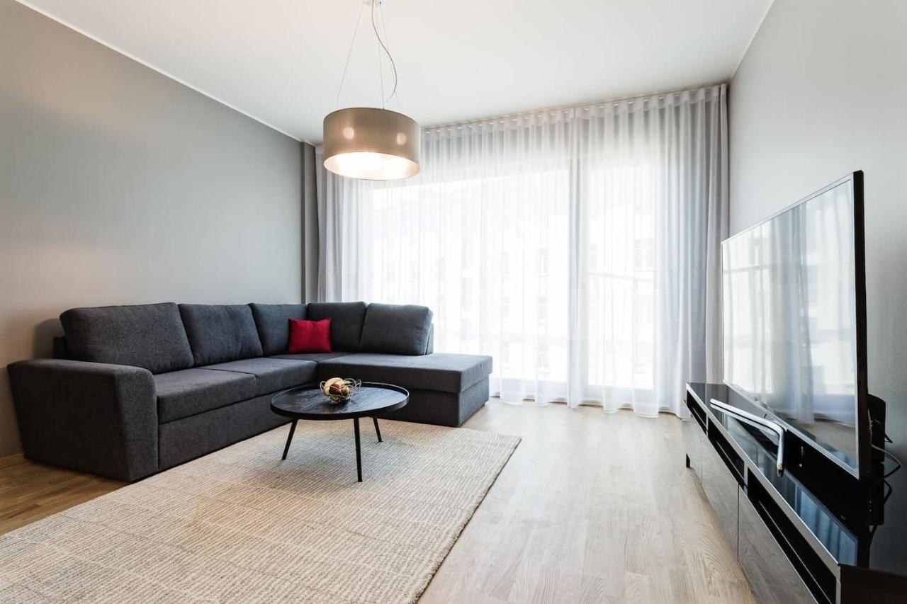 Apartamento Apartments, Quiet With Free Parking And Ac. Tallin